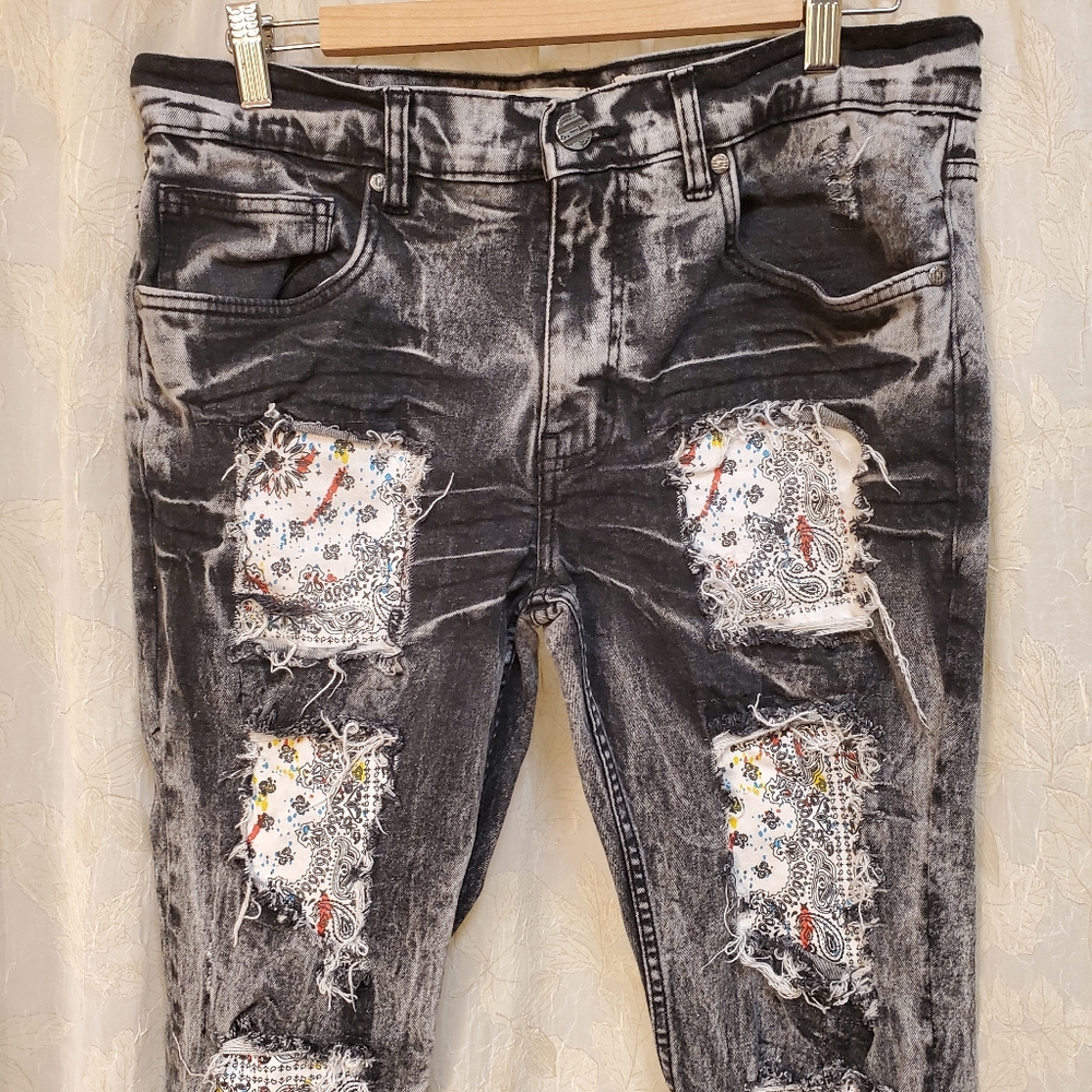 FWRD Distressed Jeans - Picture 5 of 6